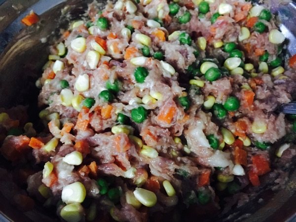 玉米肉馅饼