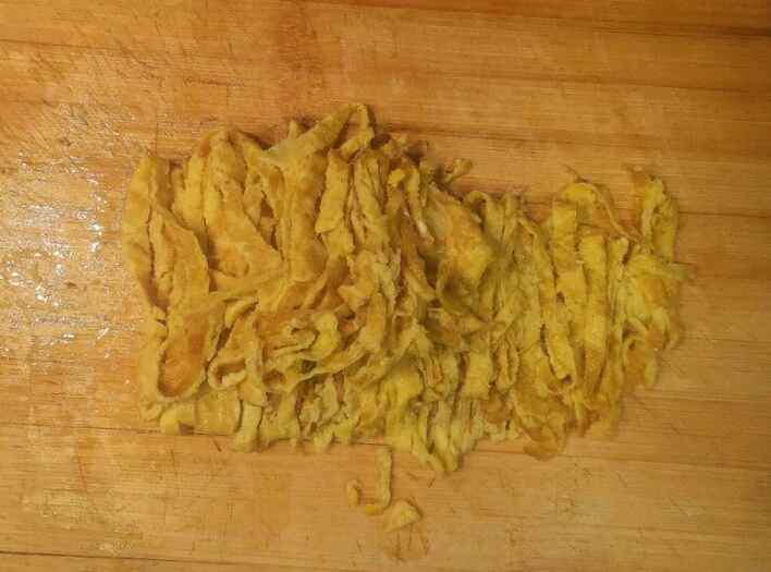 韭菜炒蛋饼