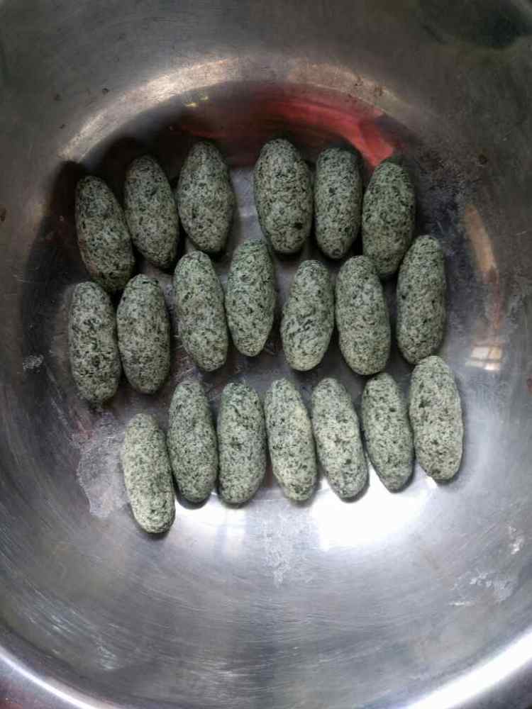 炸艾叶团