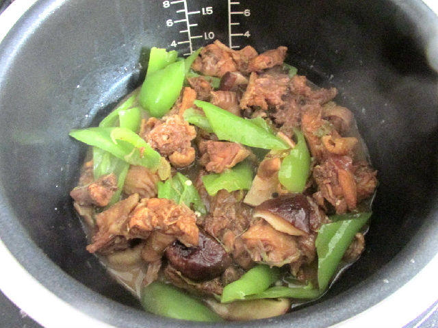 粉丝炖笨鸡