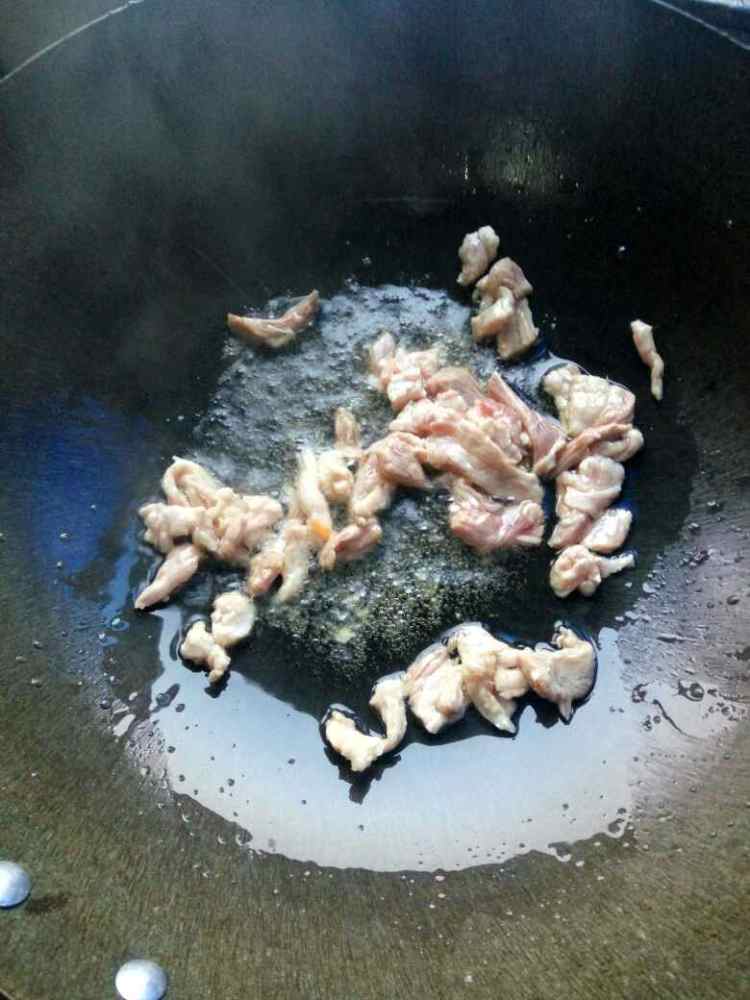 胡萝卜肉片炒冬笋