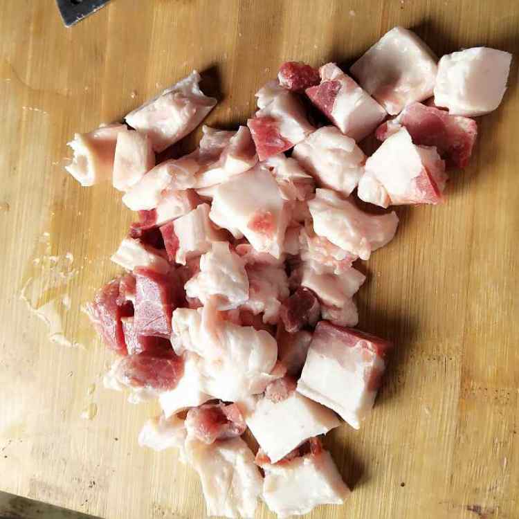 萝卜干烧肉