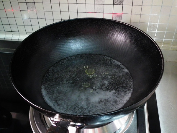 肉丝蒜薹
