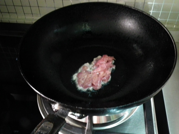 肉丝蒜薹