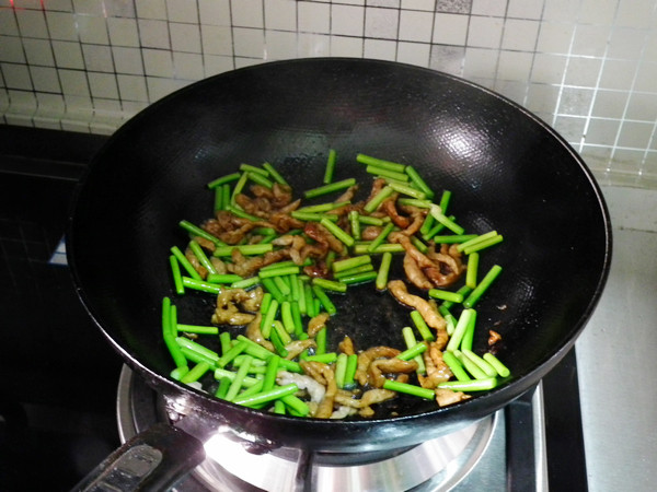 肉丝蒜薹