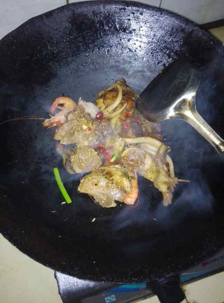 基围虾炒肉