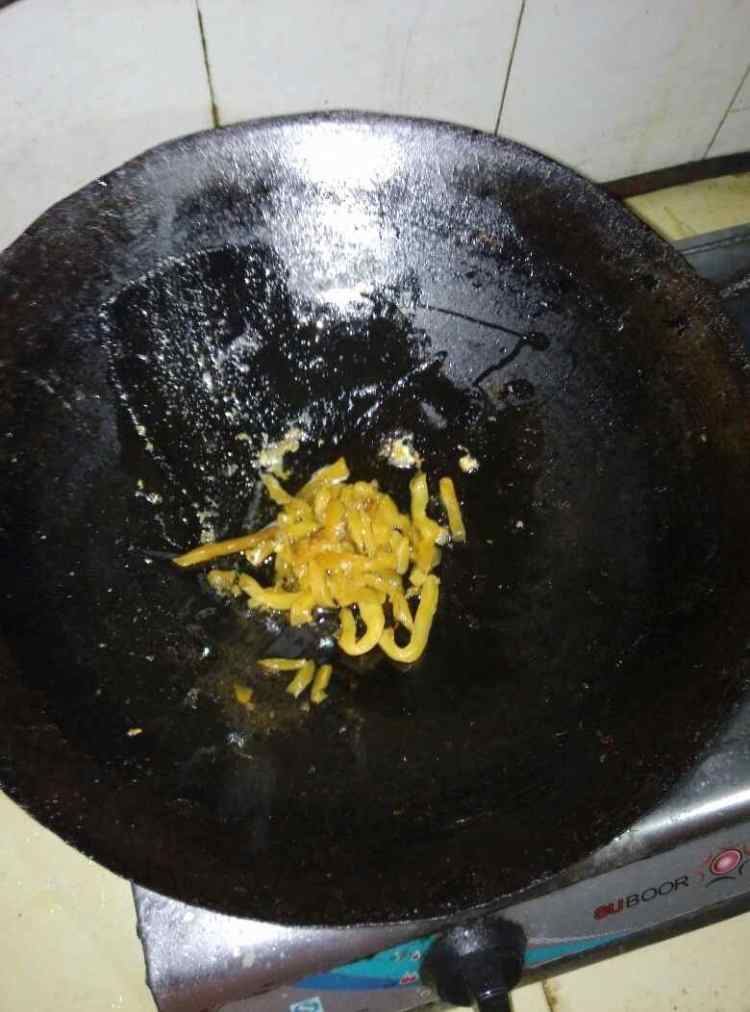 榨菜炒鸡蛋