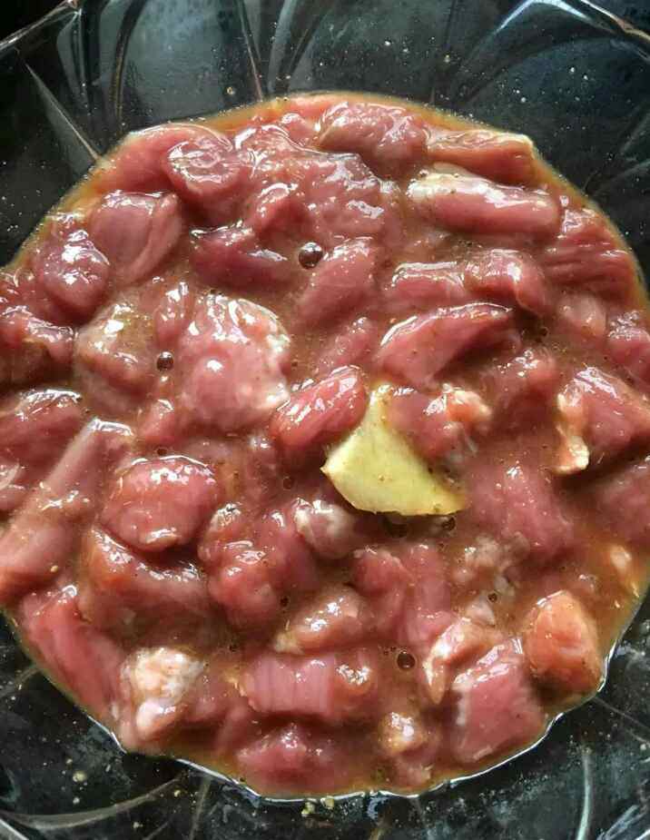 土豆炒肉块