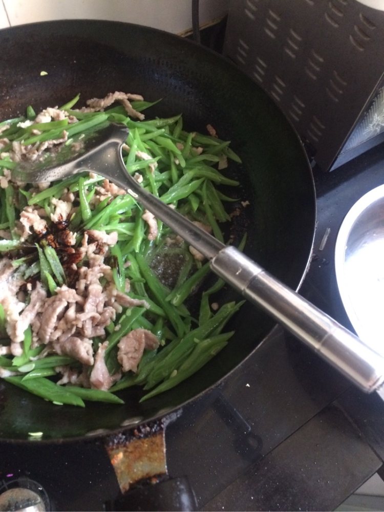 豆角炒肉丝