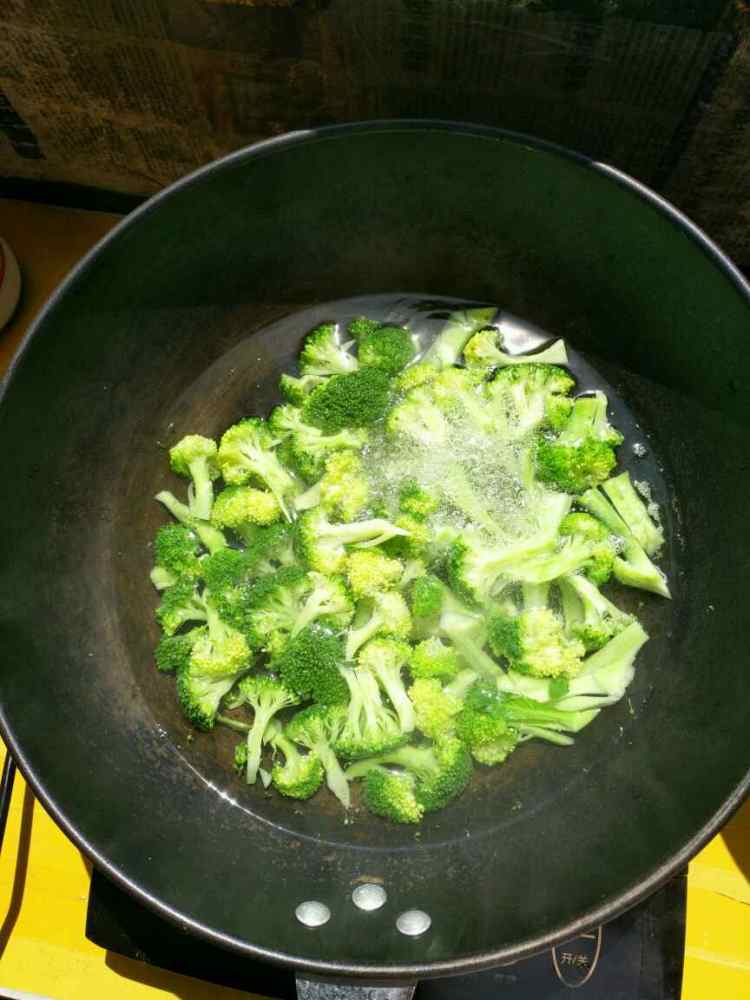 香菇炒西兰花
