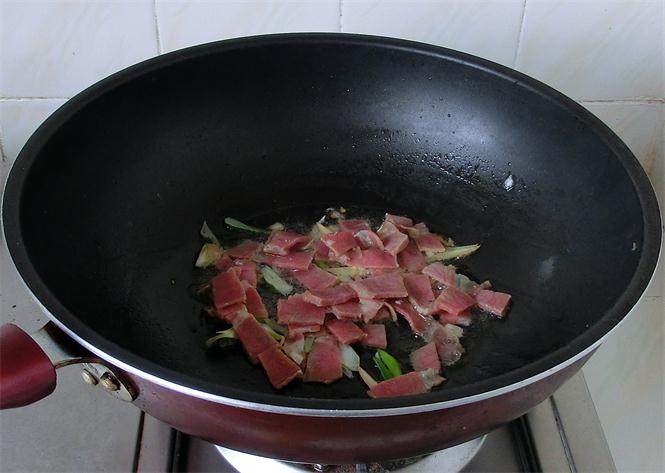 鲜笋雪菜炒腊肉