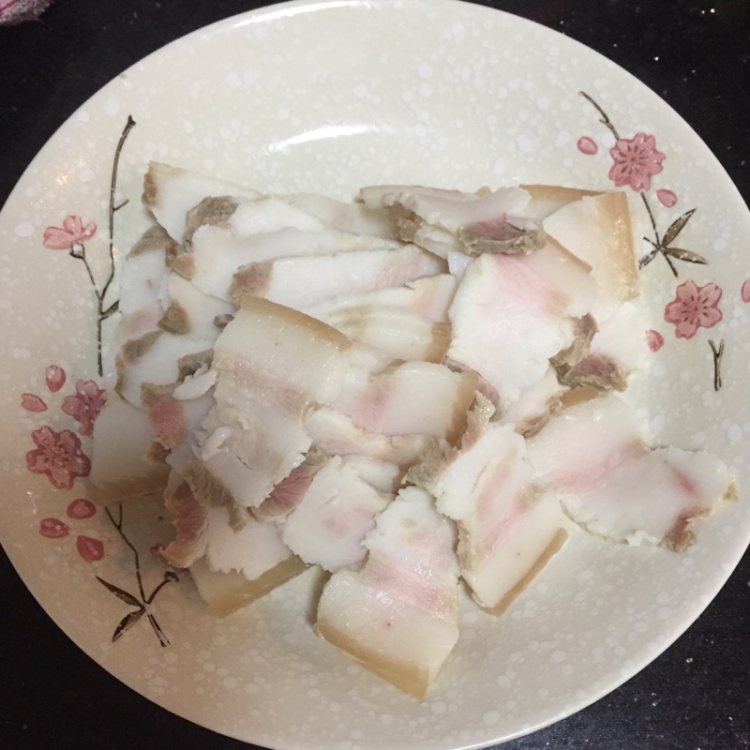 干锅咸肉藕片