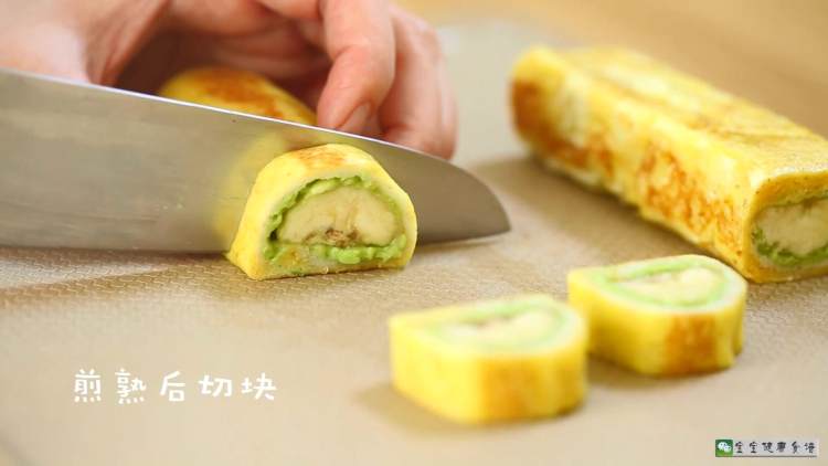 牛油果香蕉卷