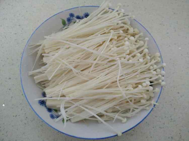 凉拌金针菇