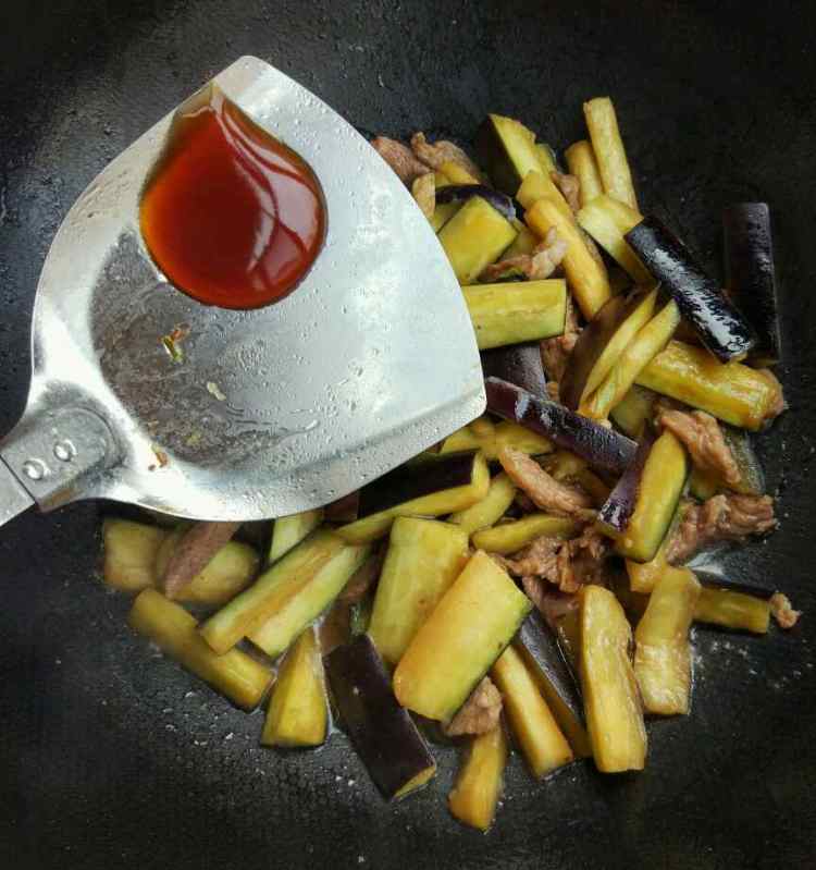 肉丝炒茄条