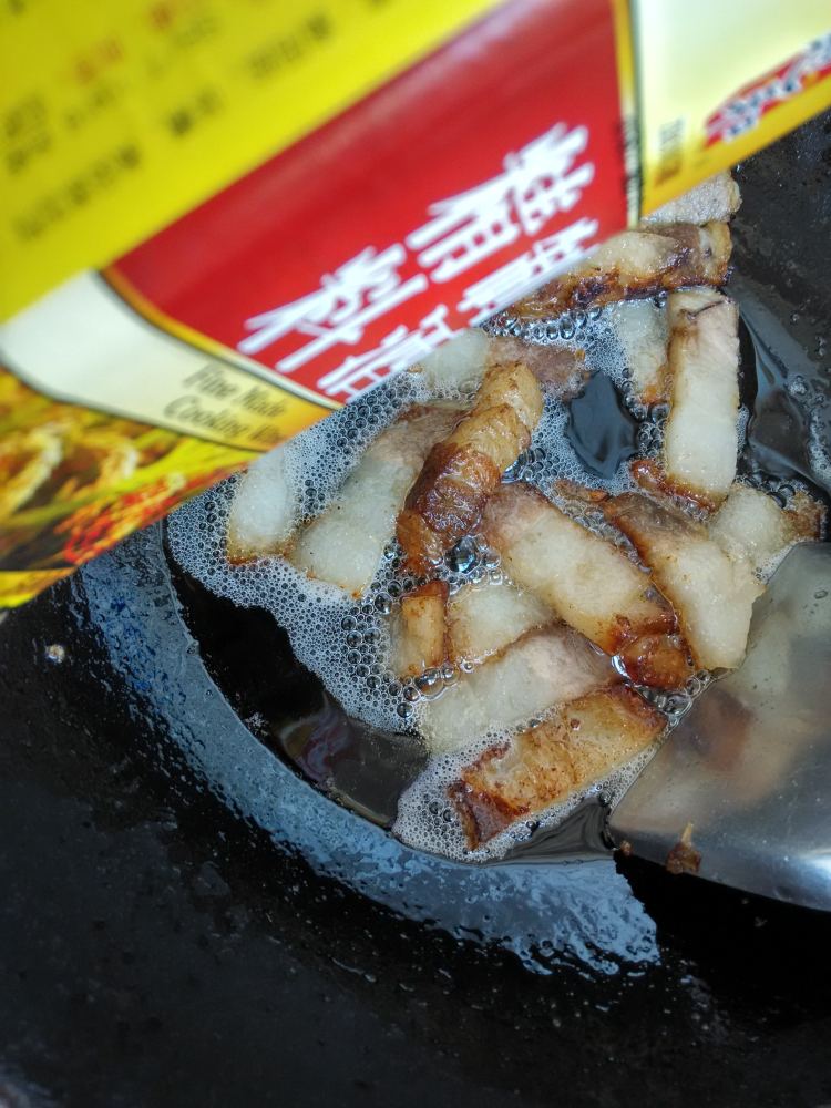回锅肉炒绿龙豆角