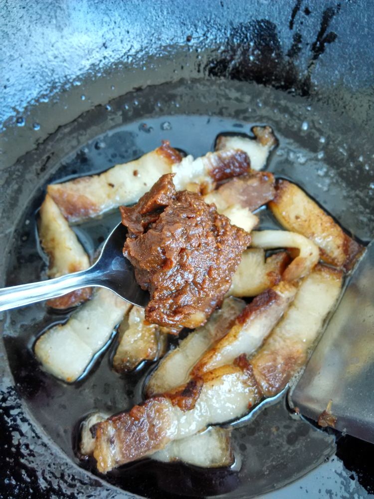 回锅肉炒绿龙豆角