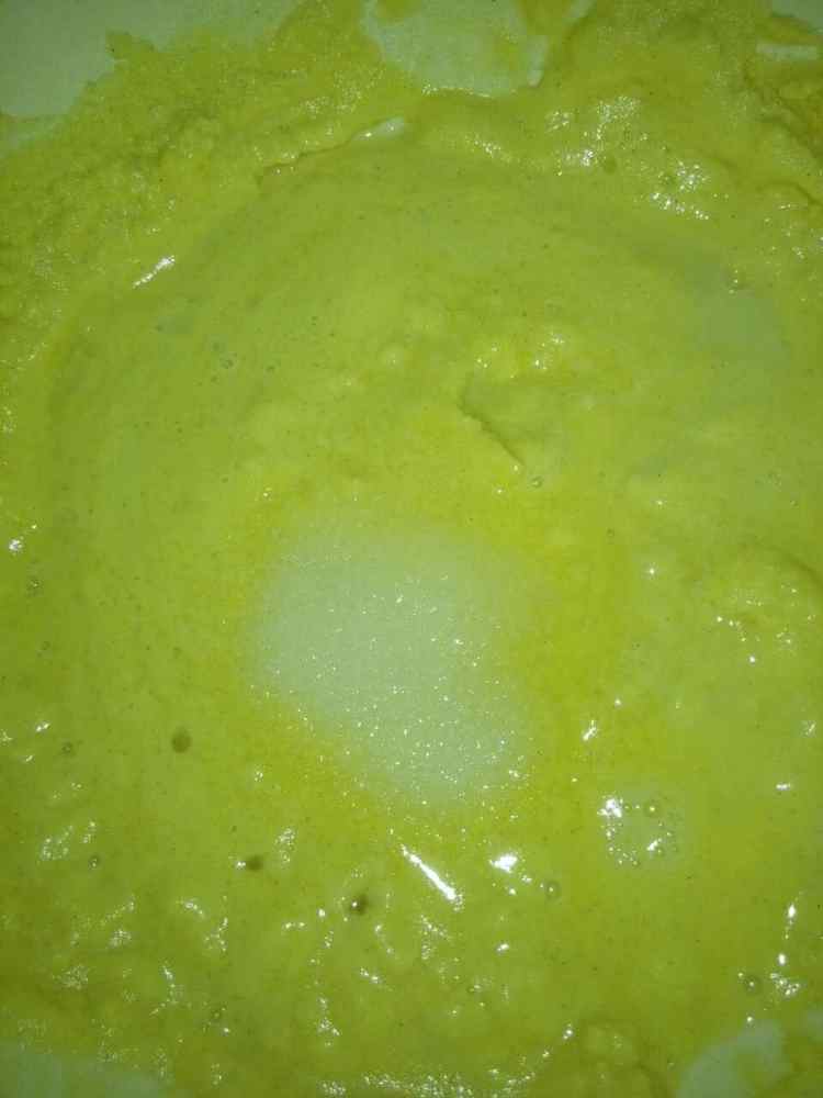 莴笋叶玉米面饼