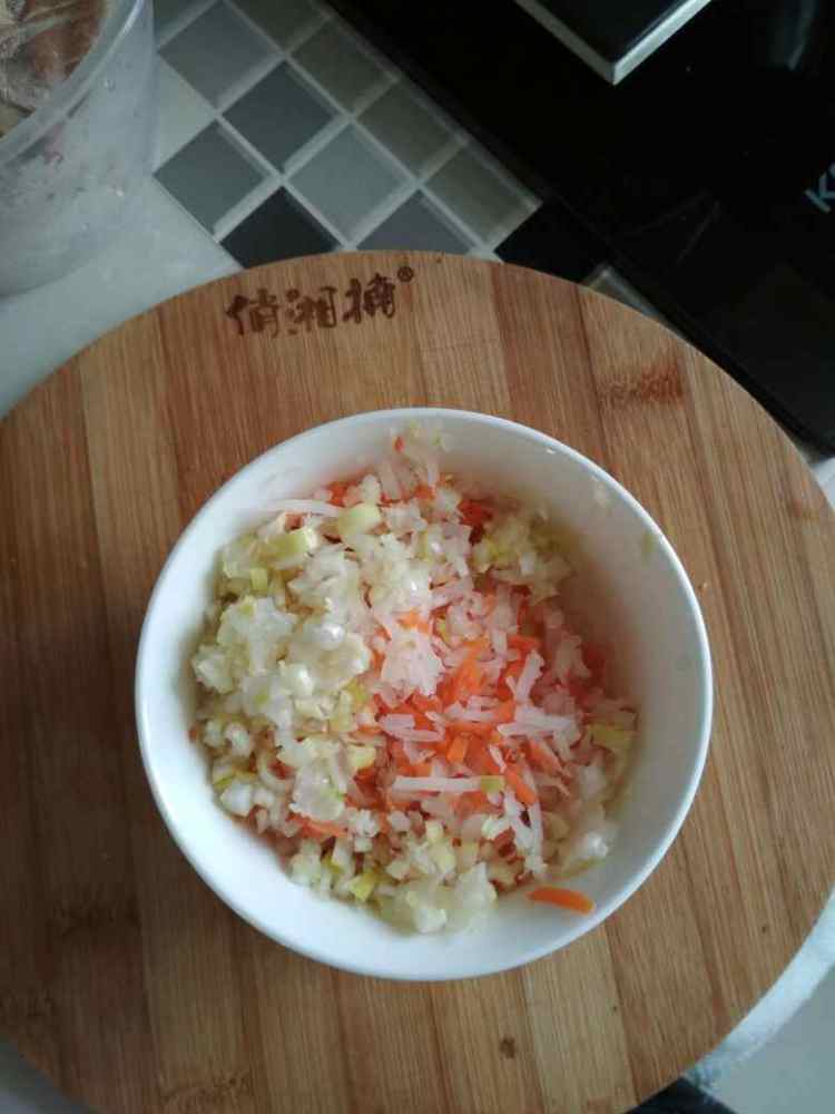 炸萝卜肉丸子