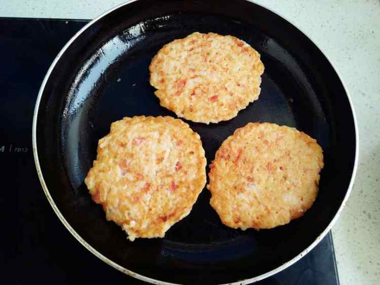 西红柿鸡蛋奶酪米饭饼