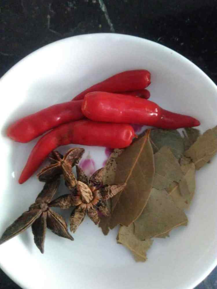 干锅香辣鸡翅