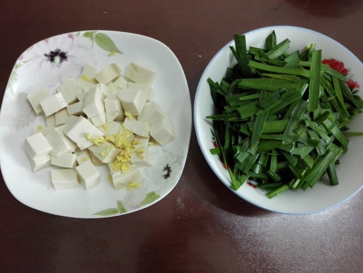 韭菜豆腐汤
