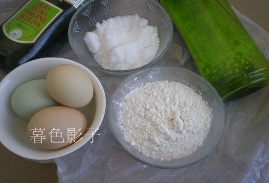 菜汁奶油小方糕