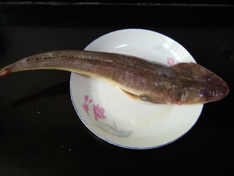 尖角子鱼炖豆腐