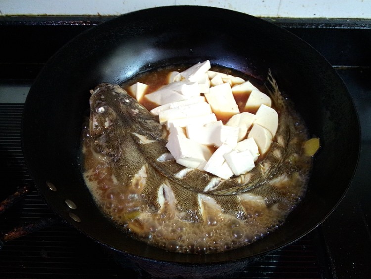 尖角子鱼炖豆腐