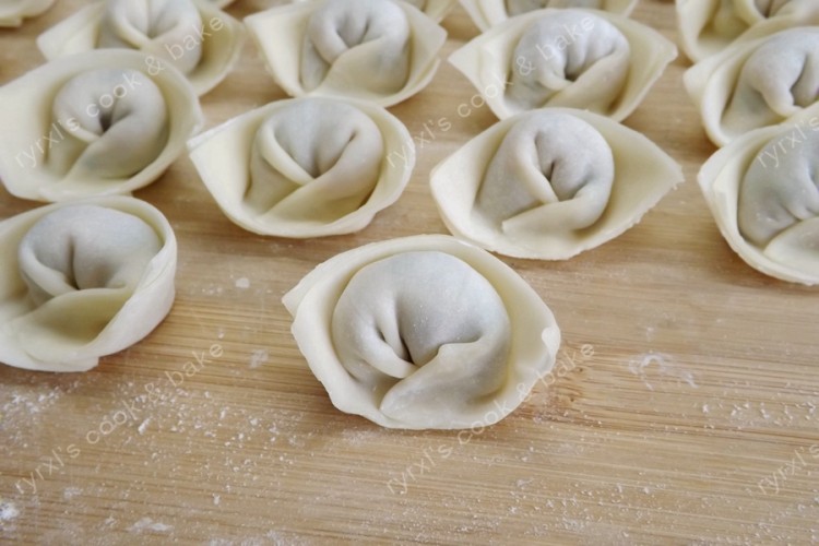 荠菜馄饨