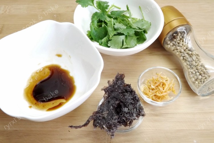 荠菜馄饨