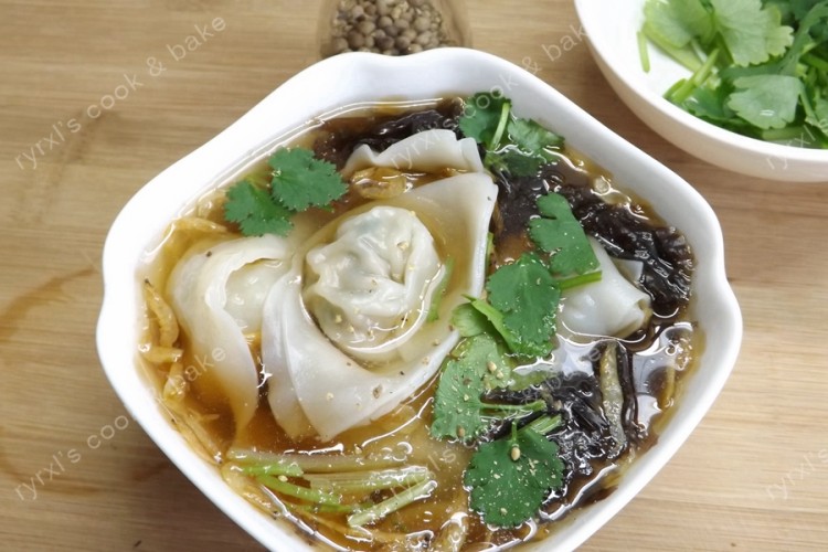 荠菜馄饨