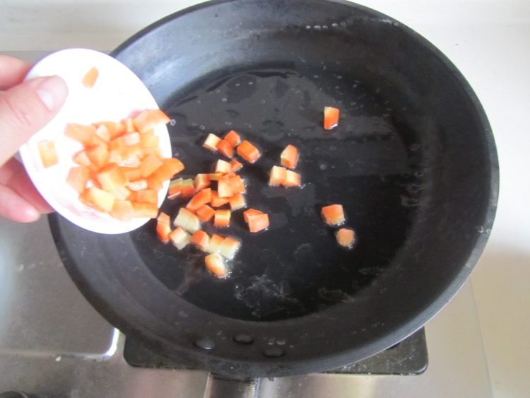 青豆山药胡萝卜丁