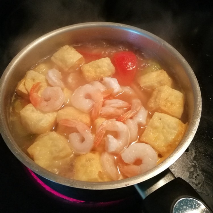 酸鲜酥肉锅