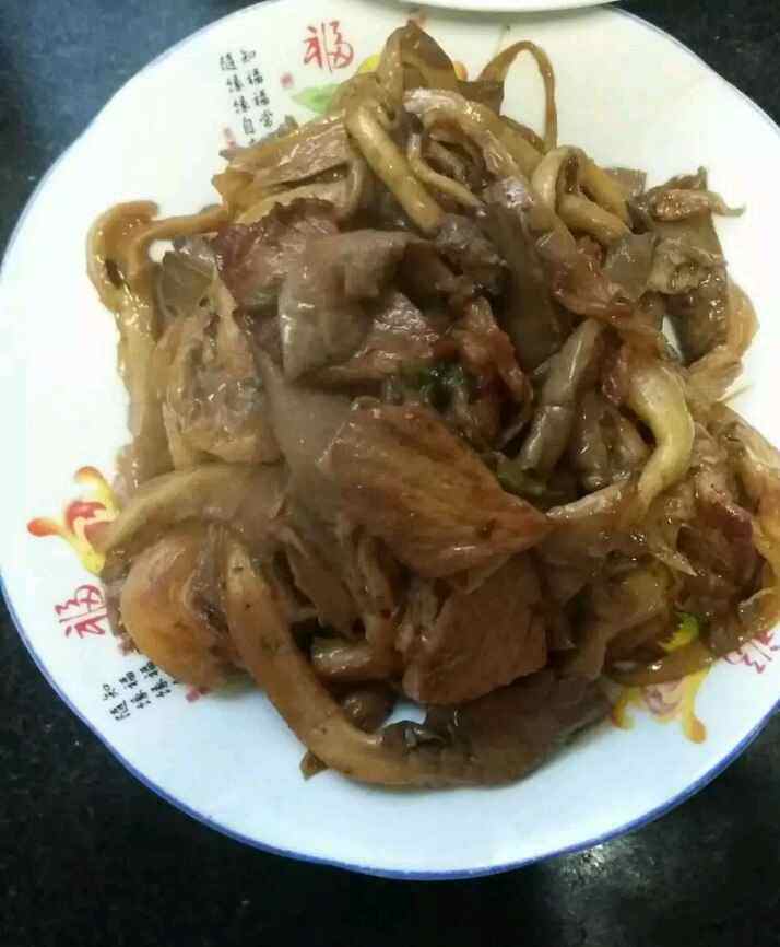 蘑菇炒肉片