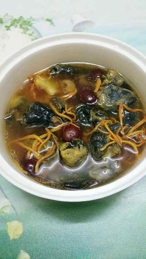 虫草花乌鸡汤