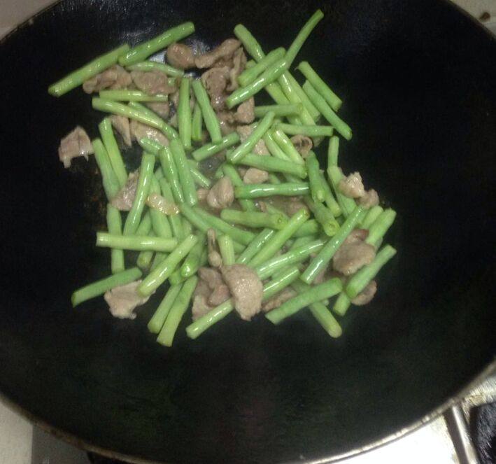 豆角炒肉