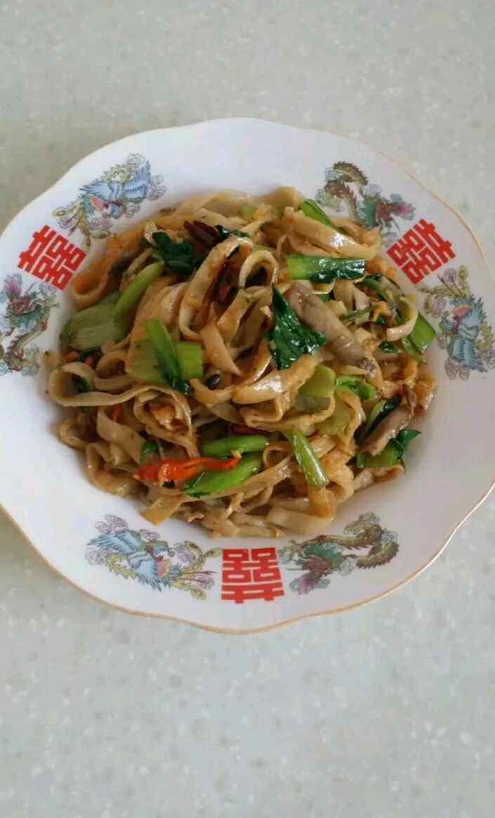 蘑菇炒饼丝