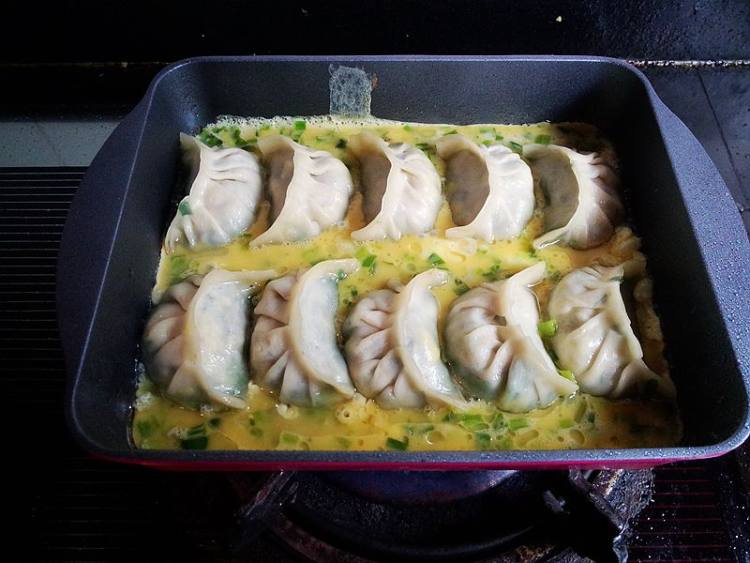 韭菜虾米抱蛋煎饺