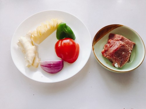 子姜菠萝炒牛肉