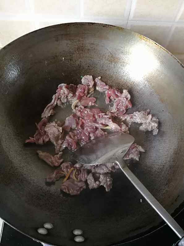 青椒炒牛肉