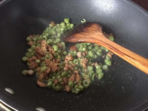 肉末炒菜豆