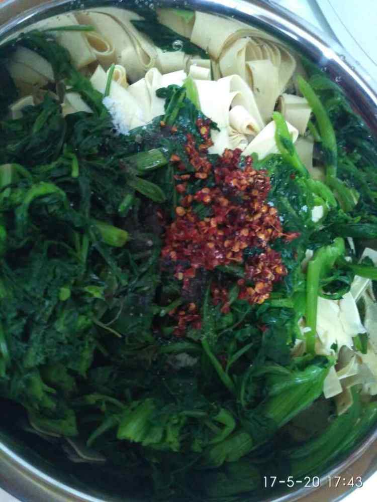 小葱拌菠菜