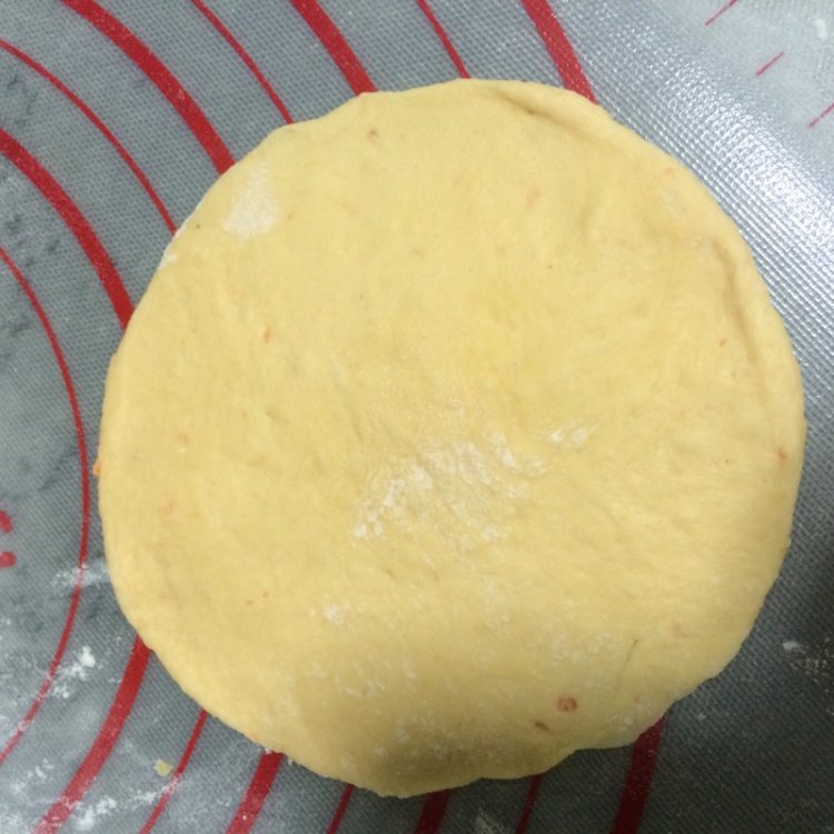 胡萝卜鲜笋肉包