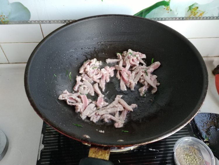 肉丝炒意大利面