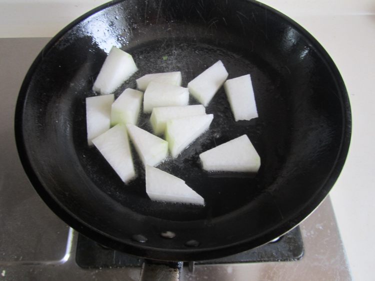 杂蔬冬瓜烧土豆丸