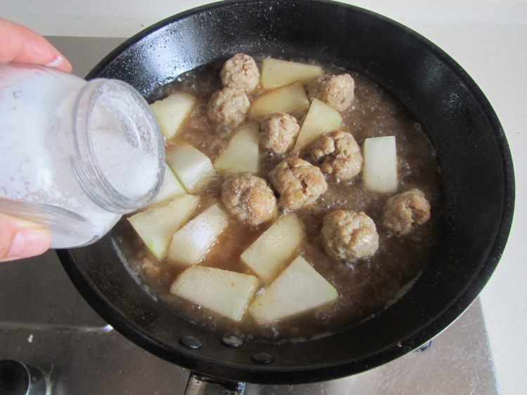 杂蔬冬瓜烧土豆丸