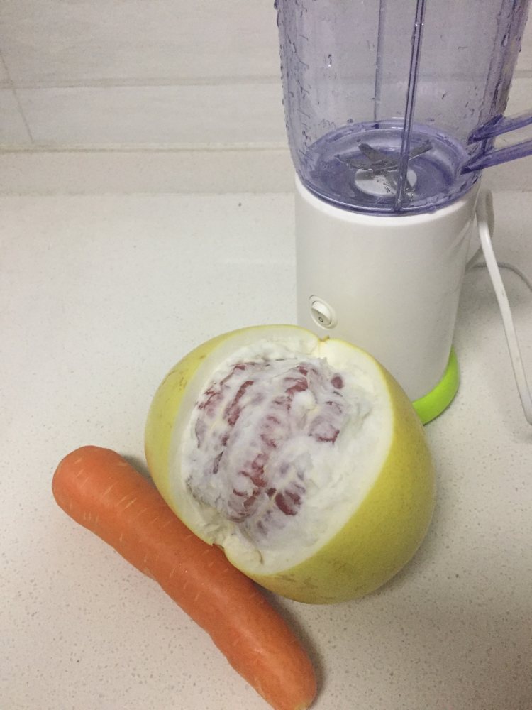 红柚胡萝卜果蔬饮