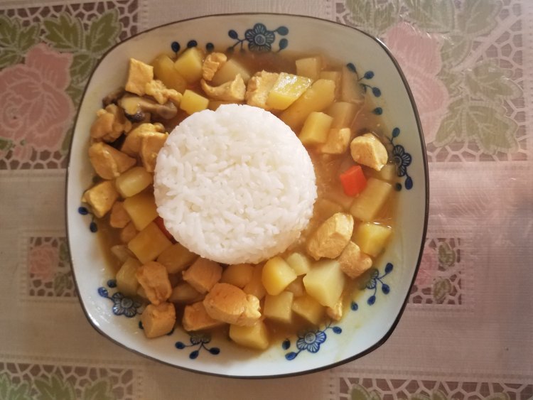 咖喱鸡肉饭