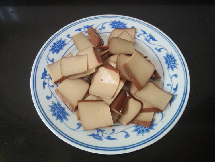 辣椒炒鸡蛋干